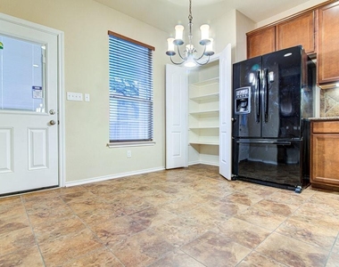 1808 Mcclannahan Dr - Photo Thumbnail 10