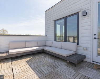 811 Upshur Street Nw - Photo Thumbnail 23
