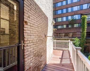 1025 30th Street Nw - Photo Thumbnail 22