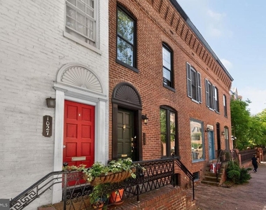 1025 30th Street Nw - Photo Thumbnail 1