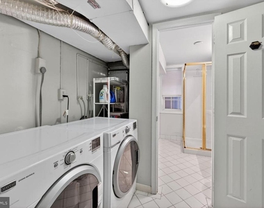 1025 30th Street Nw - Photo Thumbnail 20
