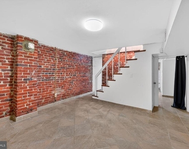 1025 30th Street Nw - Photo Thumbnail 17