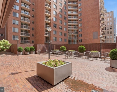 1099 22nd Street Nw - Photo Thumbnail 17