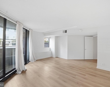 1099 22nd Street Nw - Photo Thumbnail 7