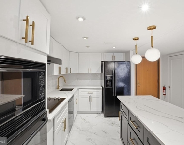 1099 22nd Street Nw - Photo Thumbnail 3