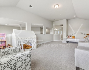 240 Cross Timbers Dr - Photo Thumbnail 29