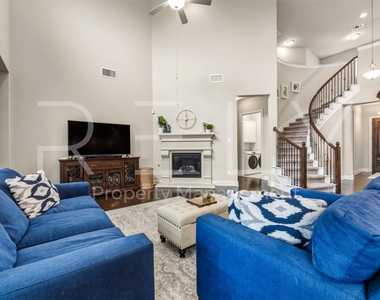 240 Cross Timbers Dr - Photo Thumbnail 13
