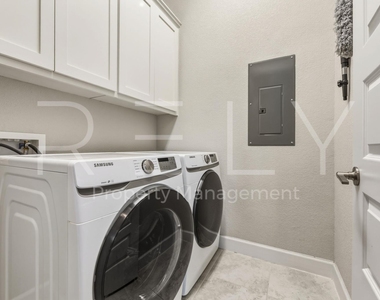 240 Cross Timbers Dr - Photo Thumbnail 14