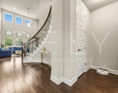 240 Cross Timbers Dr - Photo Thumbnail 7