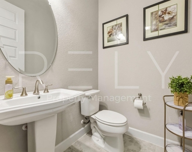 240 Cross Timbers Dr - Photo Thumbnail 6