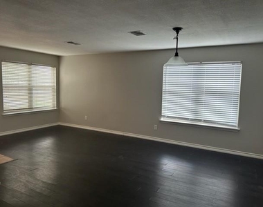 1302 Casa Blanca Cv - Photo Thumbnail 2