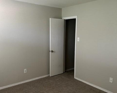 1302 Casa Blanca Cv - Photo Thumbnail 15