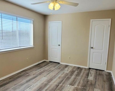 3922 Haleys Way - Photo Thumbnail 25