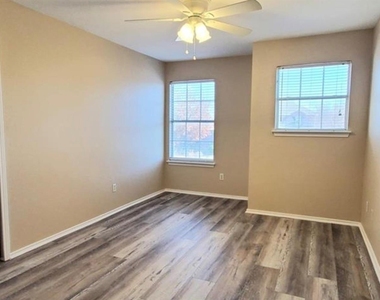 3922 Haleys Way - Photo Thumbnail 22