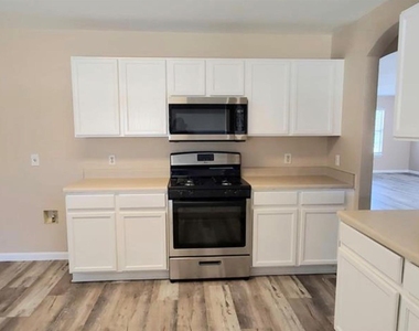 3922 Haleys Way - Photo Thumbnail 10