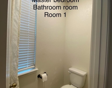700 Screech Owl Dr - Photo Thumbnail 5