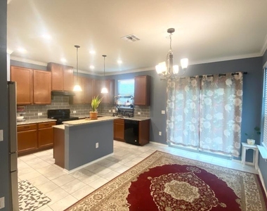 700 Screech Owl Dr - Photo Thumbnail 23