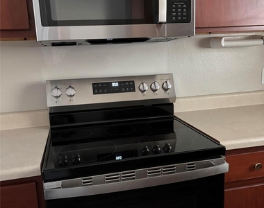 17701 Powder Creek Dr - Photo Thumbnail 4
