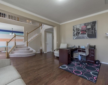 3404 Lyon Club Ct - Photo Thumbnail 3