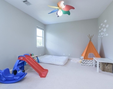 3404 Lyon Club Ct - Photo Thumbnail 13