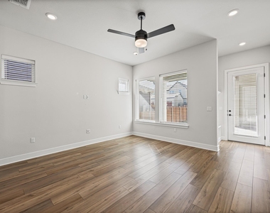 5806 Rangeland Rd - Photo Thumbnail 13