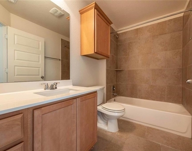 1620 Bryant Dr - Photo Thumbnail 10