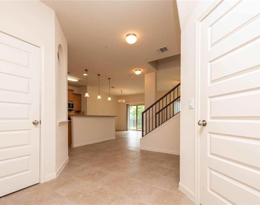 1620 Bryant Dr - Photo Thumbnail 1