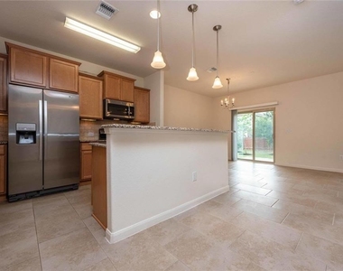1620 Bryant Dr - Photo Thumbnail 5