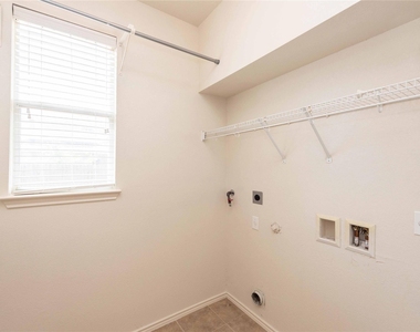 10502 Wylie Dr - Photo Thumbnail 16
