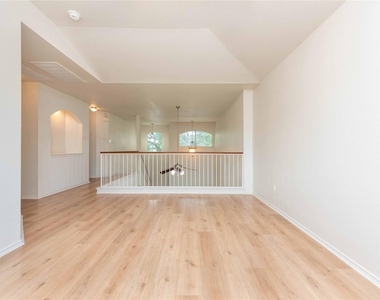 10502 Wylie Dr - Photo Thumbnail 13