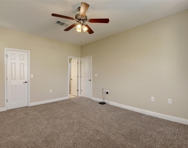 6011 Fairway St - Photo Thumbnail 18