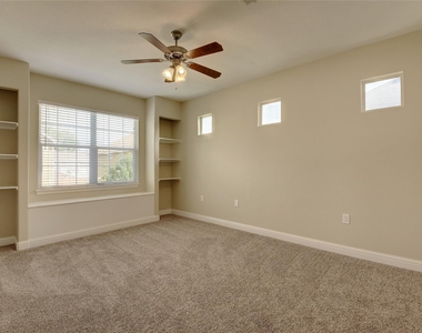 6011 Fairway St - Photo Thumbnail 16