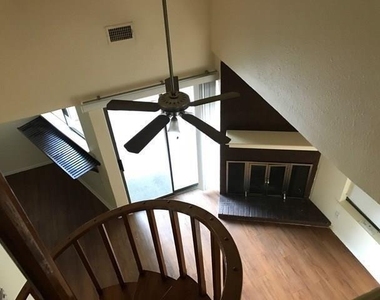 2500 Burleson Rd - Photo Thumbnail 3