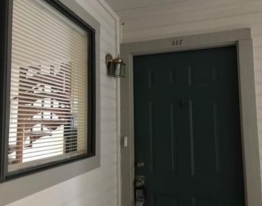 2500 Burleson Rd - Photo Thumbnail 5