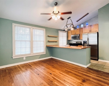 703 Upson St - Photo Thumbnail 1