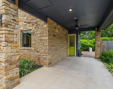 913 Stobaugh St - Photo Thumbnail 3