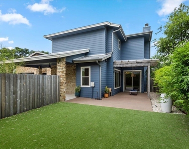 913 Stobaugh St - Photo Thumbnail 6