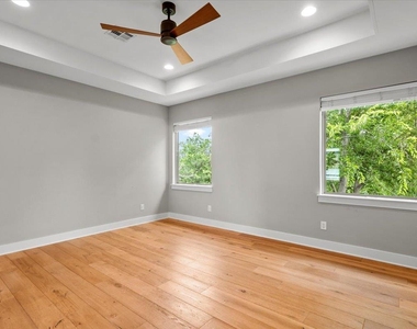 913 Stobaugh St - Photo Thumbnail 29