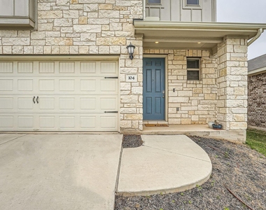 104 Red Cedar Ct - Photo Thumbnail 1