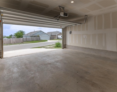2612 Schwartz Ln - Photo Thumbnail 14