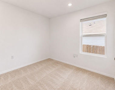 2612 Schwartz Ln - Photo Thumbnail 11