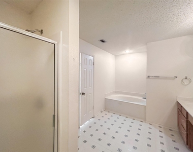 12951 Dionysus Dr - Photo Thumbnail 16