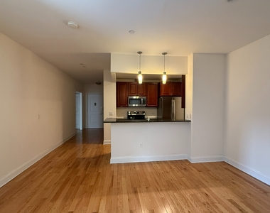 101 Clinton Street - Photo Thumbnail 3