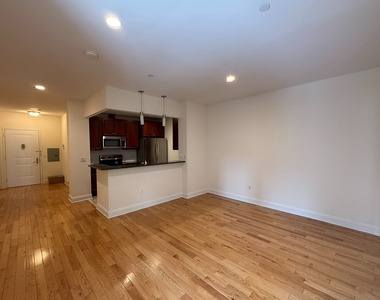 101 Clinton Street - Photo Thumbnail 11