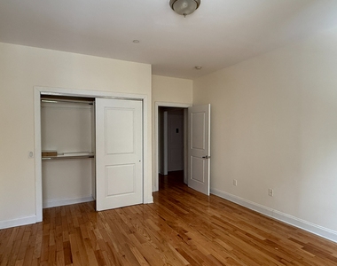 101 Clinton Street - Photo Thumbnail 1