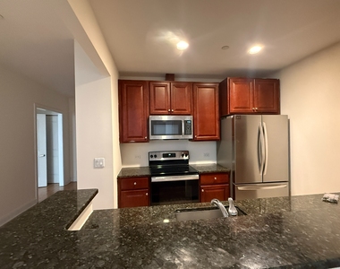 101 Clinton Street - Photo Thumbnail 6