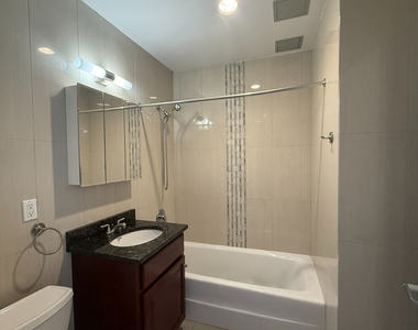 101 Clinton Street - Photo Thumbnail 8