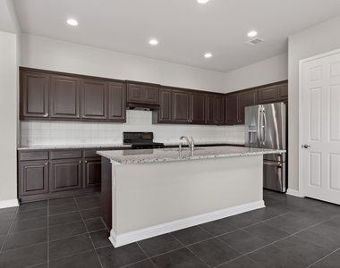 1501 Lawrence St - Photo Thumbnail 6