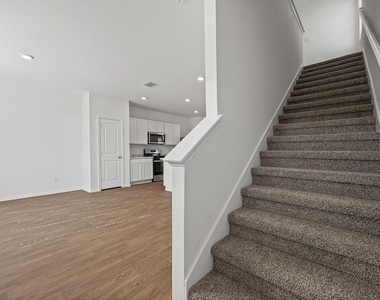 310 Puerto Plata Ave - Photo Thumbnail 11