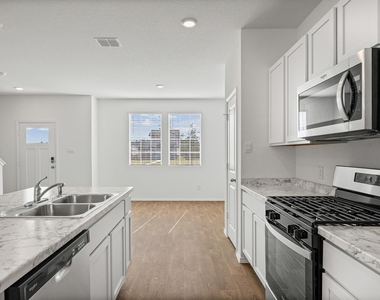 310 Puerto Plata Ave - Photo Thumbnail 2